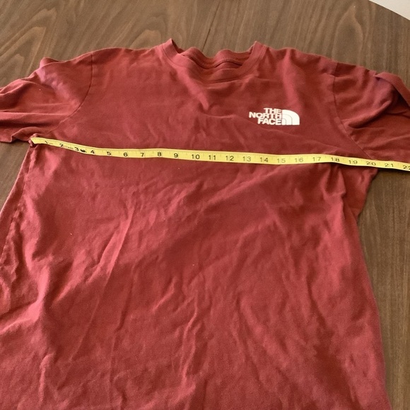 The North Face Maroon Long Sleeved Shirt Size Medium - Picture 6 of 6